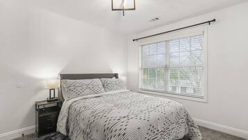 3 bedrooms, minibar, individually decorated, individually furnished