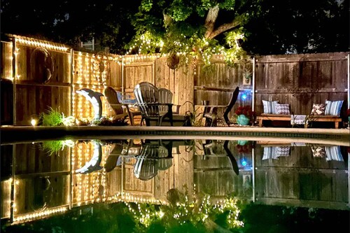 North Austin Gem! The Way a Vacation Rental is Supposed to Be. Great Vibes!