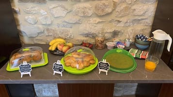 Colazione a base di specialità locali inclusa, servita tutte le mattine