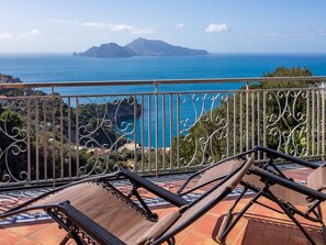 Villa panorámica | Terraza o patio