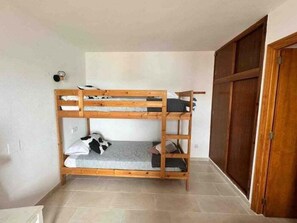 2 Schlafzimmer, Internetzugang, Bettwäsche