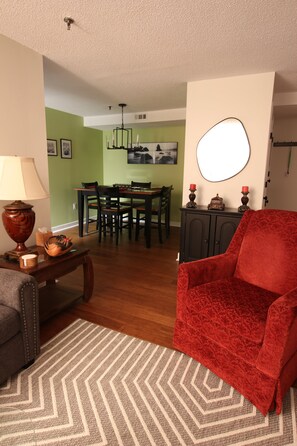 Smart TV, books, offices