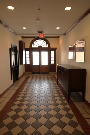 Interior - Downtown Oasis Central to Everything WInston (Winston-Salem)