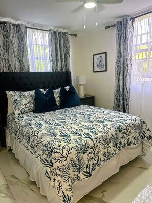 2 Schlafzimmer, Zimmersafe, Bügeleisen/Bügelbrett, kostenloses WLAN