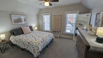 2 Schlafzimmer, Schreibtisch, Bügeleisen/Bügelbrett, kostenloses WLAN