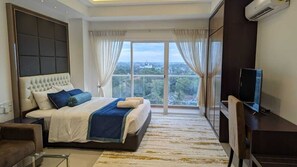 Deluxe Studio, Sea View - Ocean Breeze Condo (Negombo)