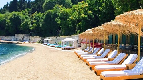 Spacious Maisonette-Roof Top View 80m Corfu Port