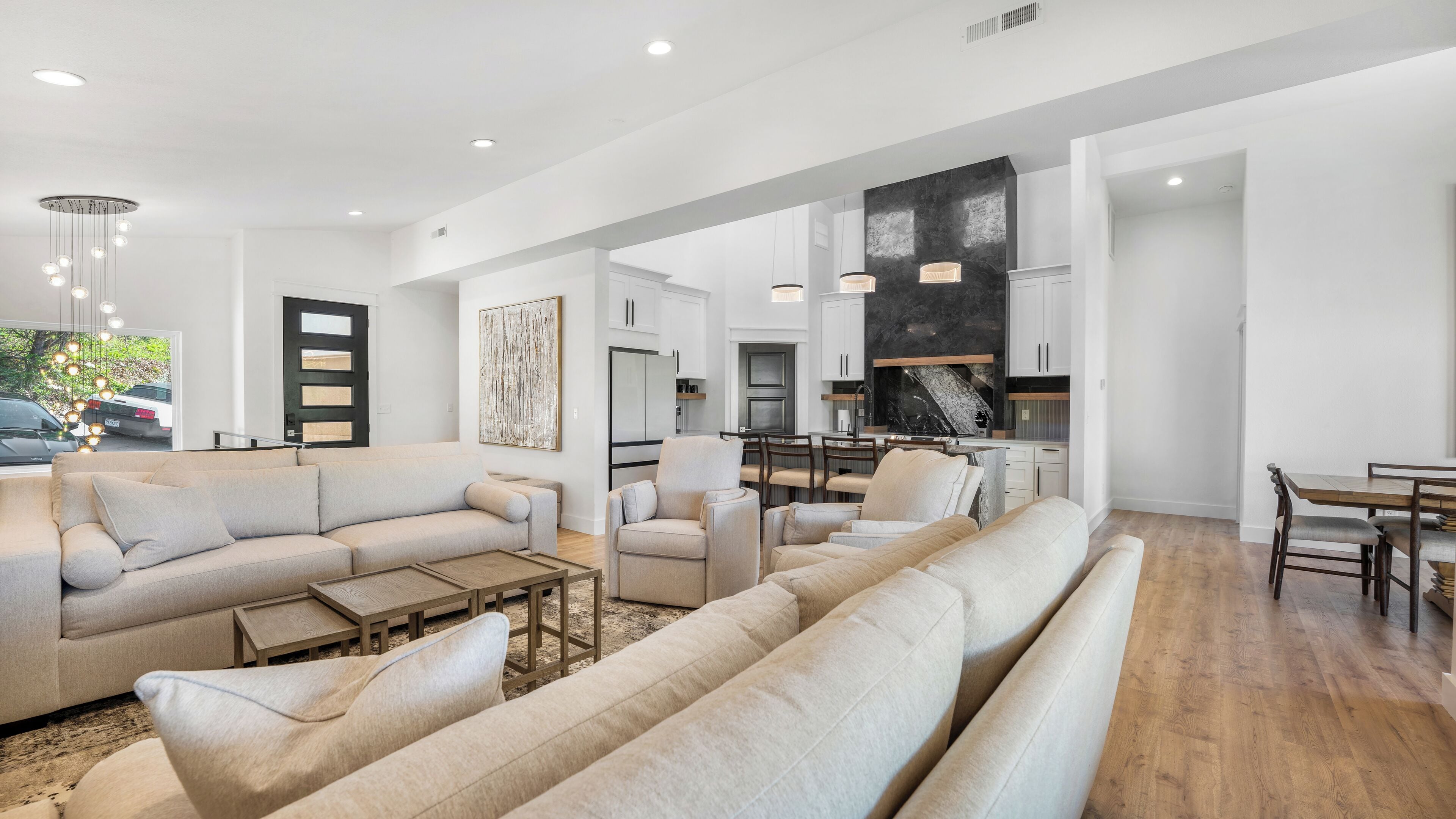 Smart-TV, peis, videospill og fotballspill