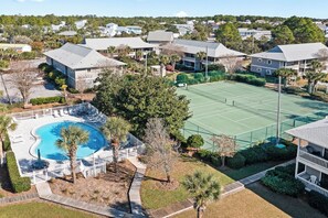 Sports court - Modern coastal studio condo in the heart of Seacrest Village. (Santa Rosa Beach)