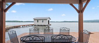 Lake House on the Water!