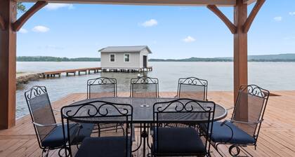 Lake House on the Water!