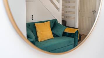 House | Living area | Flat-screen TV