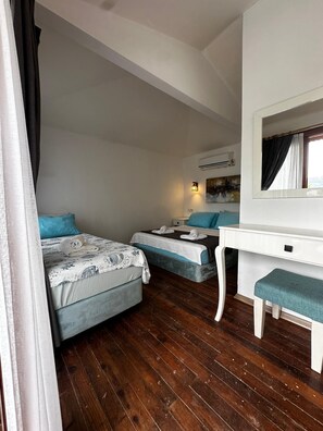 Bungalow Familial, vue mer | 1 chambre, lits pliants/supplémentaires gratuits, draps fournis