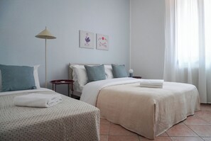 2 habitaciones, tabla de planchar con plancha y wifi gratis