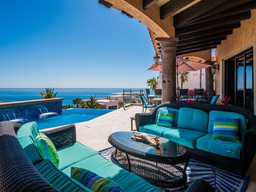 Lux Cabo Colorado 6 BR Villa Perfect for Families