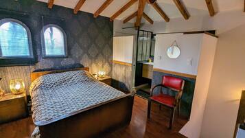3 chambres, fer et planche à repasser, Wi-Fi gratuit, draps fournis