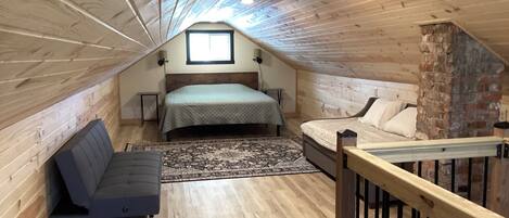 3 bedrooms, desk, free WiFi, bed sheets