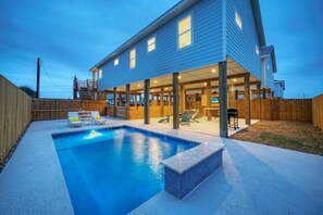 Front of property - Private Pool, Firepit, Balcony, Patio Boat Parking Mint to Be by Avantstay (Port Aransas)