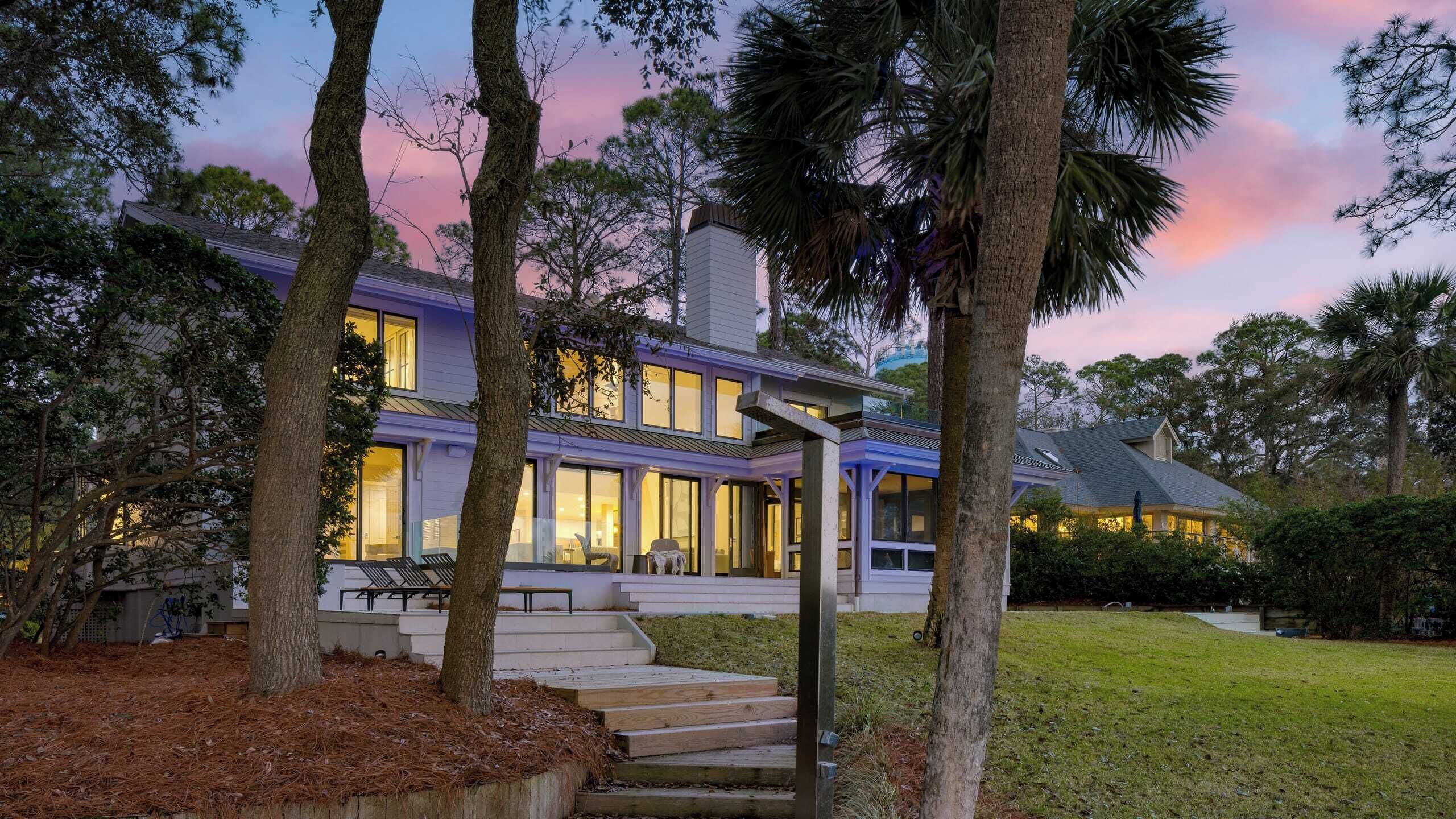 House (6 Bedrooms) | Interior