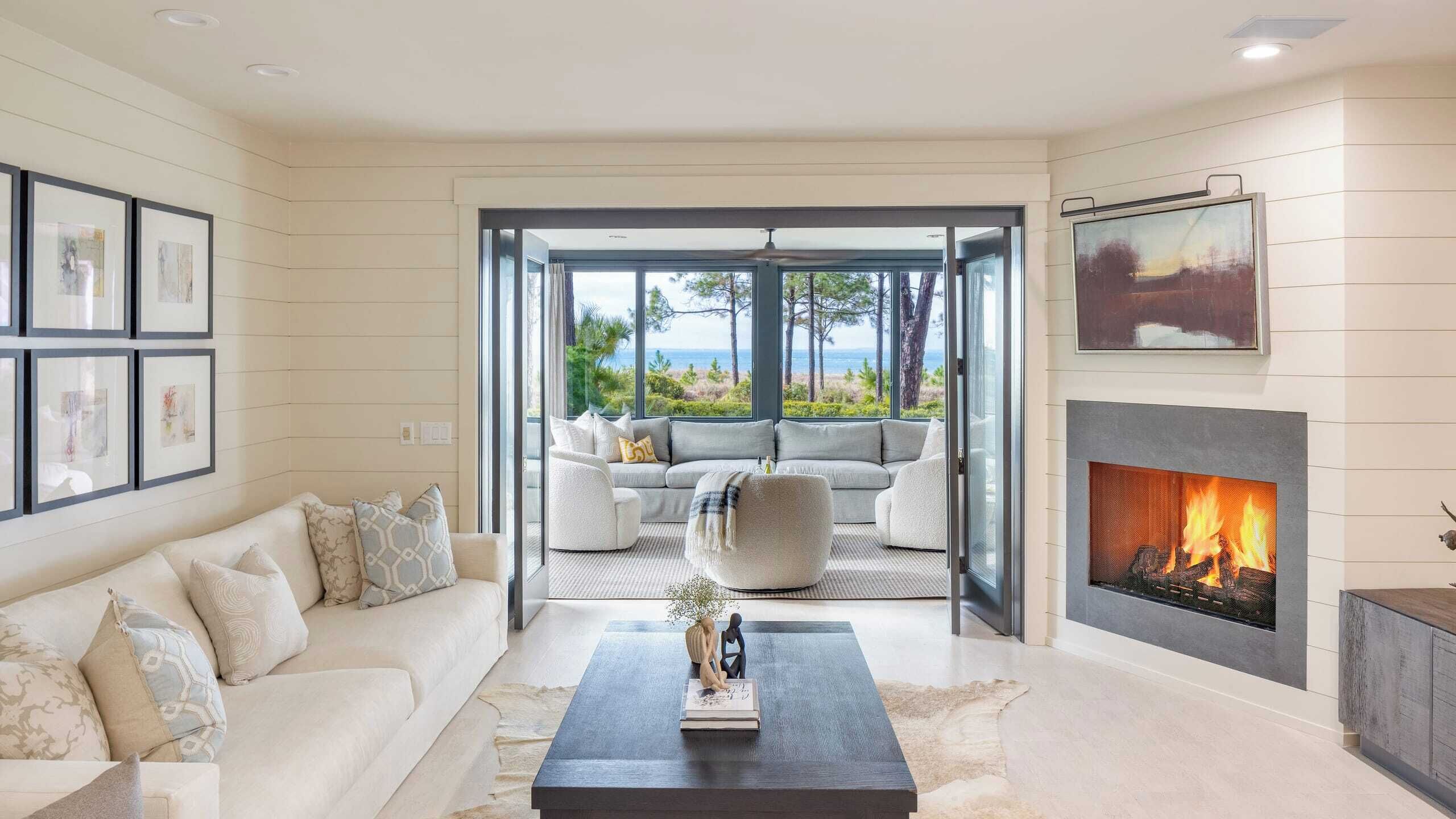 House (6 Bedrooms) | Interior