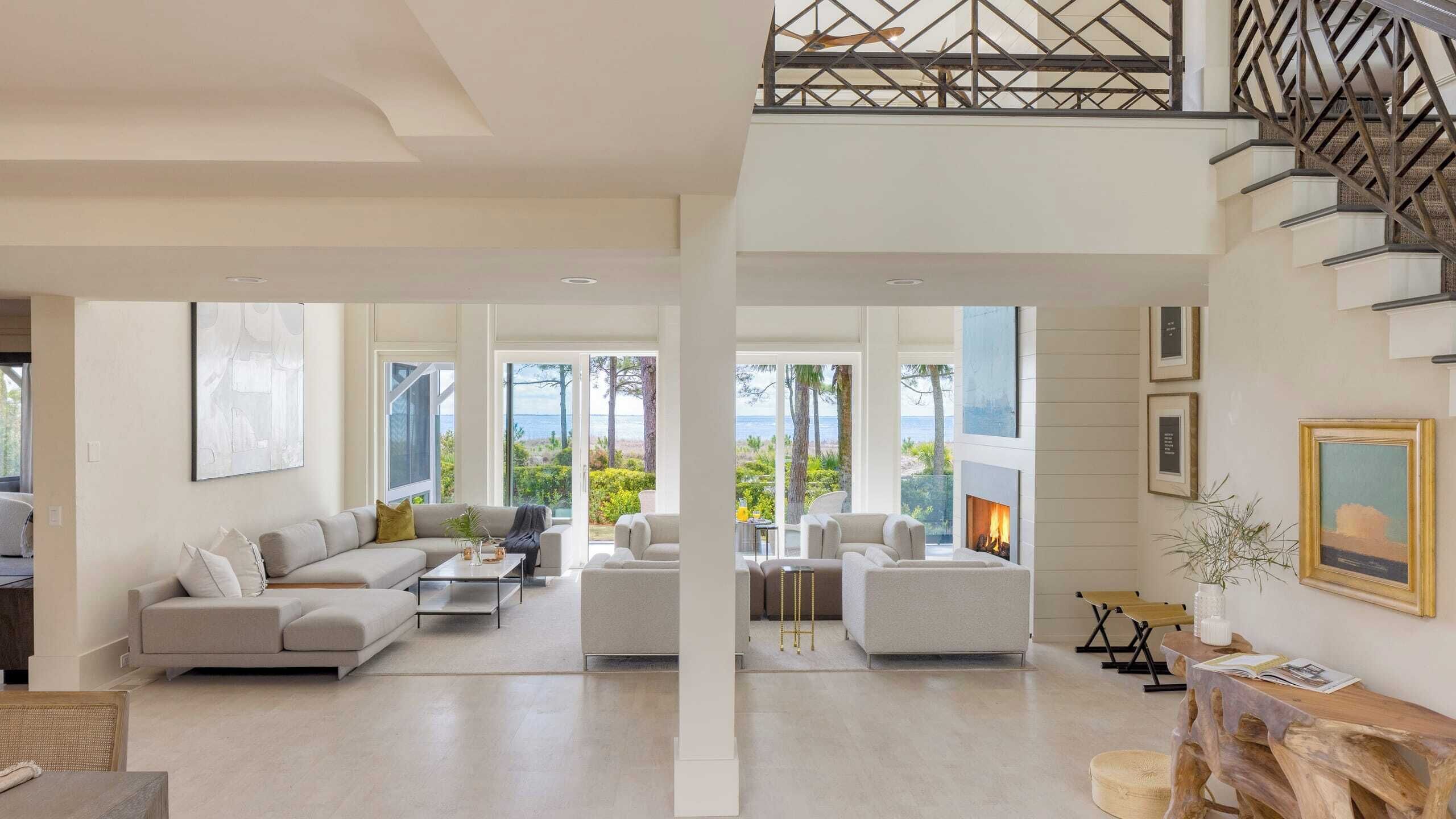 House (6 Bedrooms) | Interior