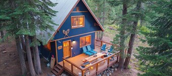 Indigo Owl by Avantstay Cabin w/ Firepit Minutes to Lake & Slopes
