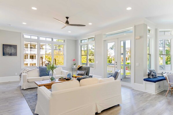 Hus (Multiple Bedrooms) | Interiör