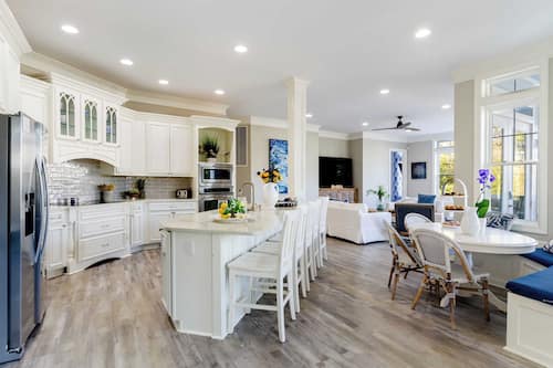 Maison (Multiple Bedrooms) | Intérieur