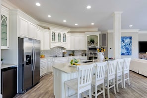 Casa (Multiple Bedrooms) | Parte interna