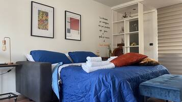 1 bedroom, desk, travel crib, free WiFi