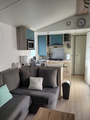 TV - Mobil-home Vi52 à Vias (Vias)