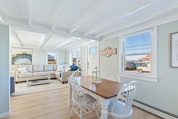Interior - The Beach Cottage at White Horse Beach (Plymouth)