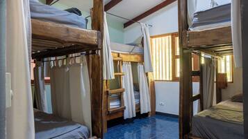 Ropa de cama de alta calidad, colchones con pillow-top y wifi gratis