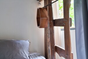 Ropa de cama de alta calidad, colchones con pillow-top y wifi gratis 