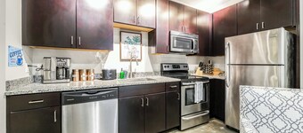 The West End Flats Su