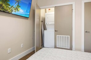 1 bedroom, desk, iron/ironing board, WiFi