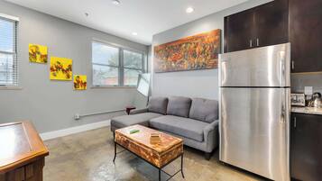 TV, fireplace, offices