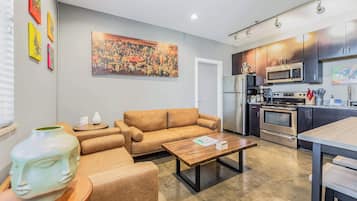 TV, fireplace, offices