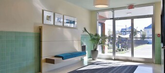 The West End Flats Su