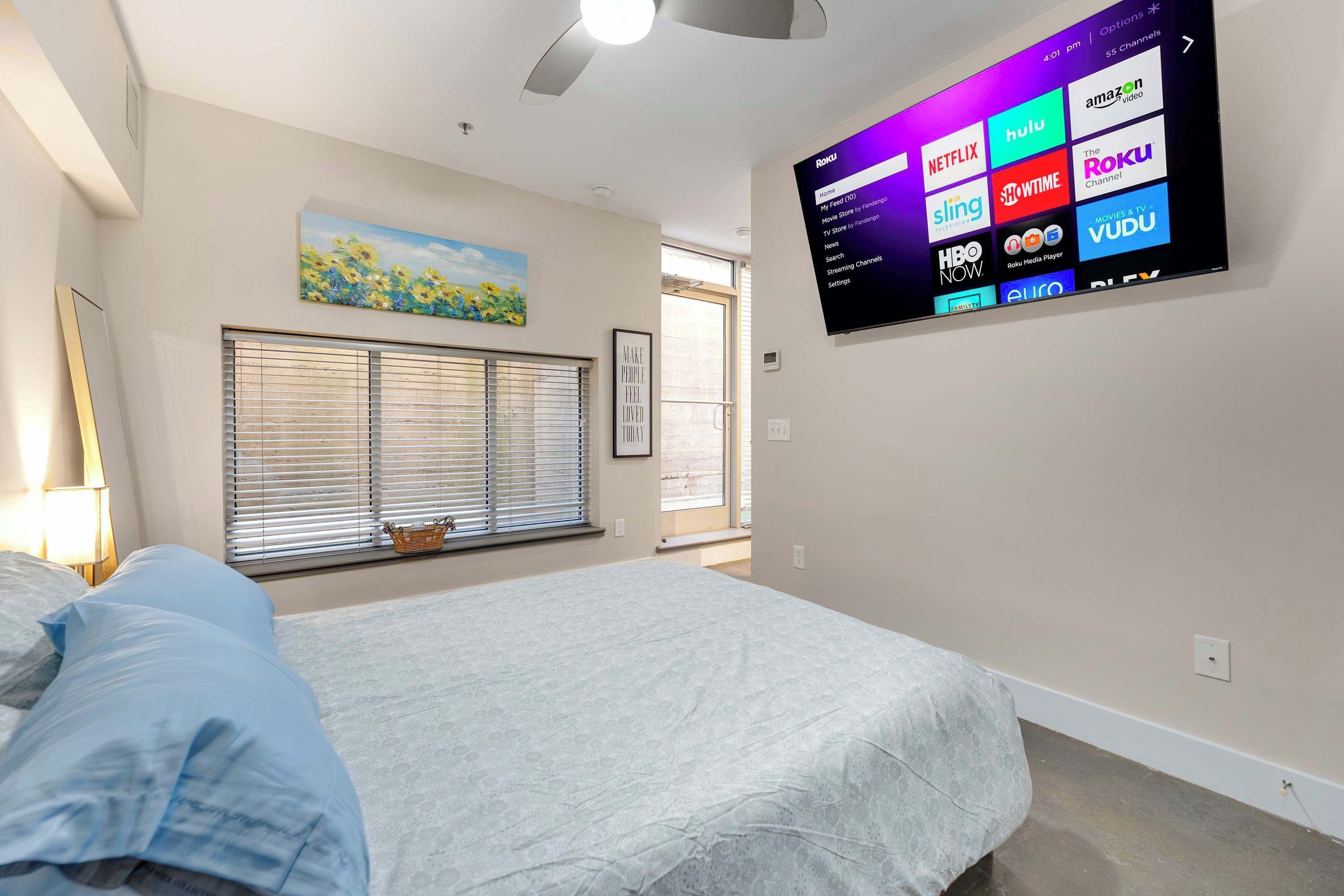 1 bedroom, desk, iron/ironing board, WiFi