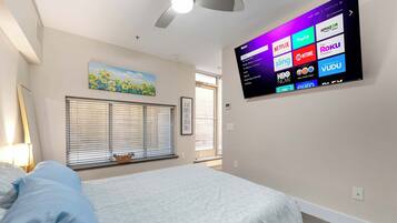 1 bedroom, desk, iron/ironing board, WiFi