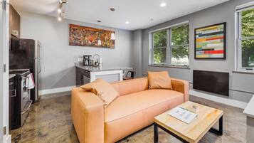 TV, fireplace, offices