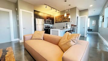 TV, fireplace, offices