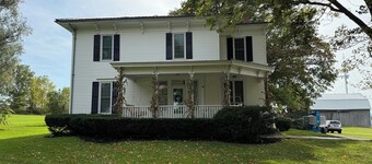 Letchworth View upstairs unit on a historical site sitting on Top of the Valley!