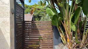 Property grounds - Wylie's House Coogee I90 (Coogee)