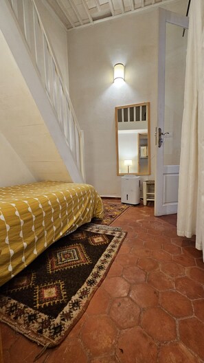 2 chambres, lit parapluie, Wi-Fi gratuit, draps fournis