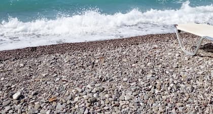 This unique space has its own style, in front of the sea with the best sunset.