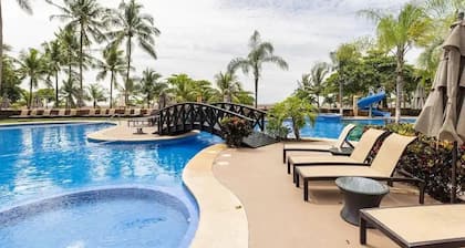 Seaview Oasis 1-BRSuite in Croc's casino