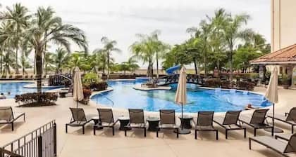 Seaview Oasis 1-BRSuite in Croc's casino