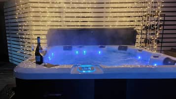 室外 SPA 浴缸